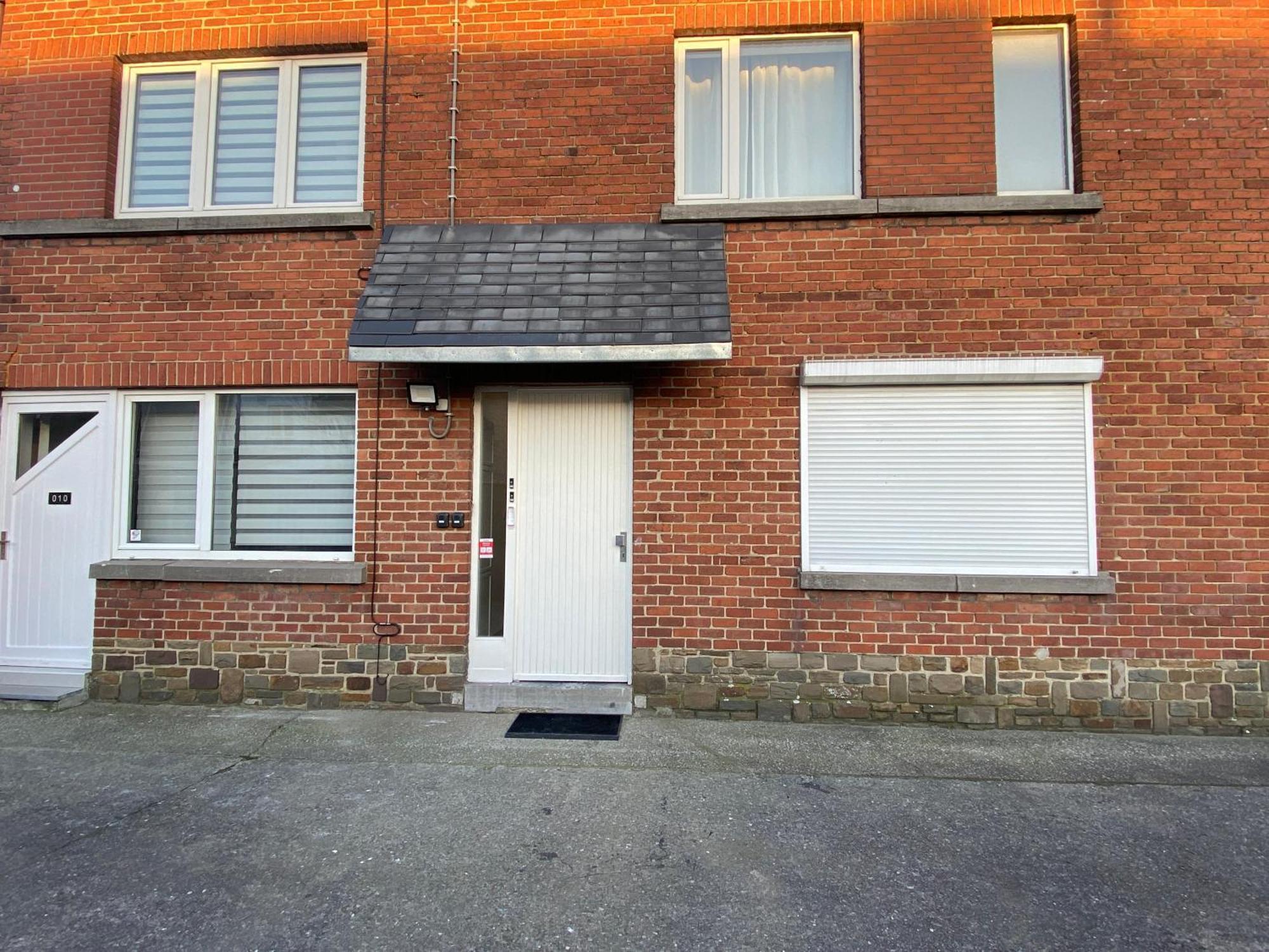 1-C Superbe Appartement Tres Calme Et Bien Decore Charleroi Exteriér fotografie